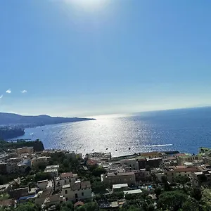 A Casa Di Italia , Nápoles Italia